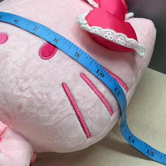 Pink hello kitty  plush toy - Picture 5 of 9